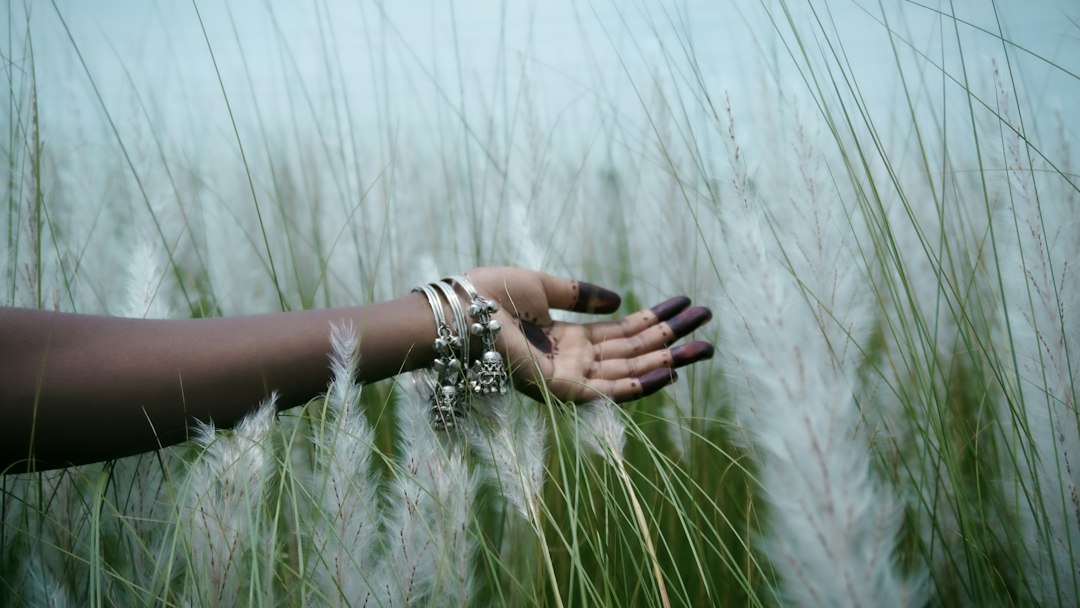 How_to_Quickly_Develop_a_Patina_on_a_Bodhi_Seed_Bracelet_A_C
