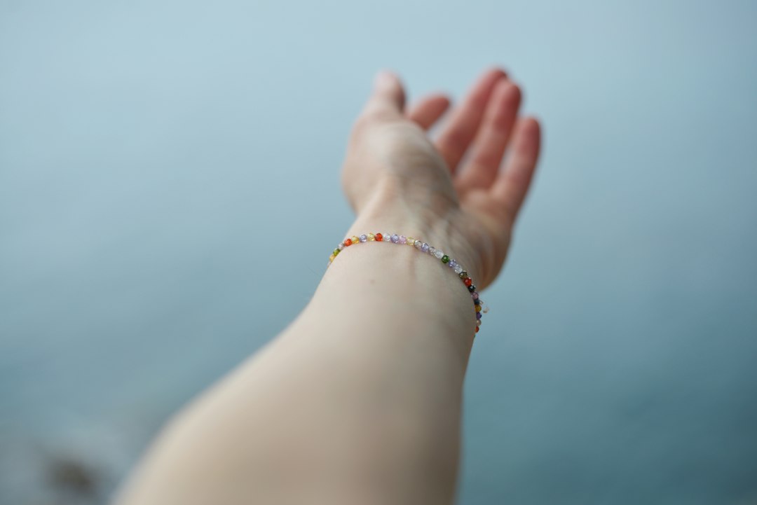 How_to_Quickly_Develop_a_Patina_on_a_Bodhi_Seed_Bracelet_A_C